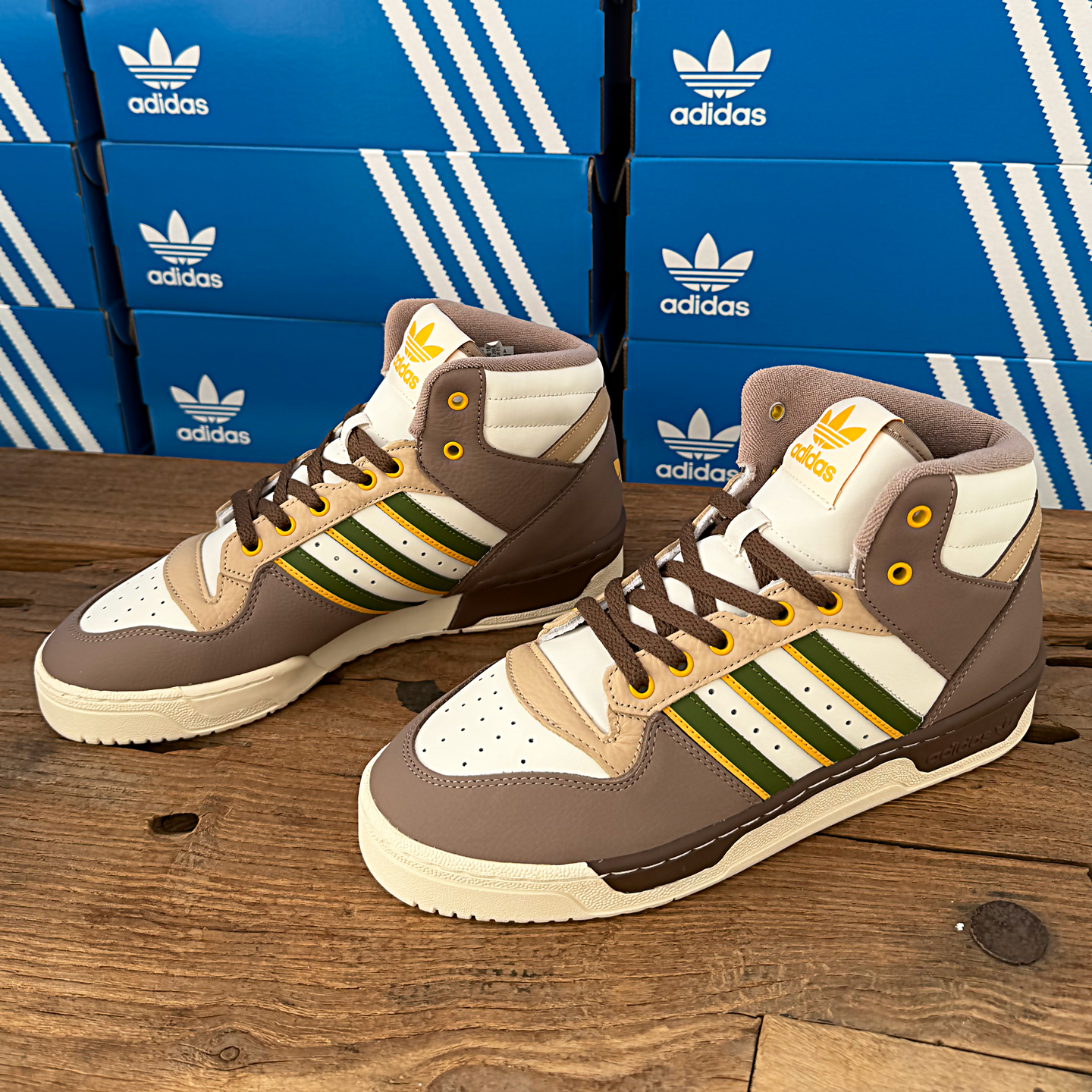 Adidas阿迪达斯三叶草RIVALRY MID男女款高帮板鞋休闲鞋IH3405