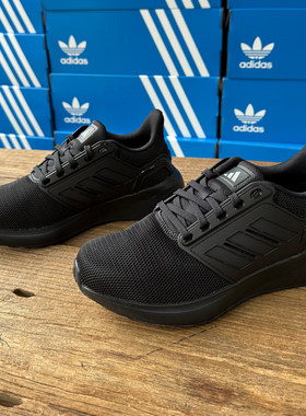 Adidas防滑耐磨透气休闲运动鞋