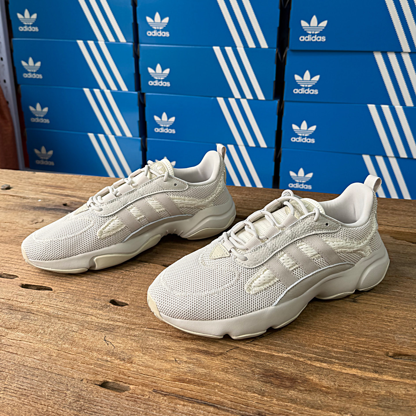 Adidas阿迪达斯HAIWEE三叶草复古耐磨舒适增高休闲运动鞋JS3026