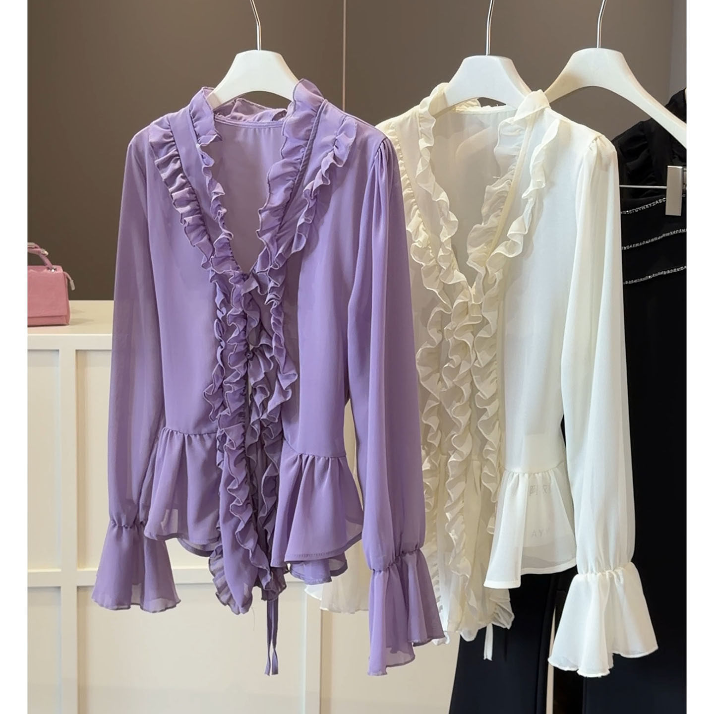 法式木耳边v领长袖雪纺衫女夏季新款薄款喇叭袖衬衫宽松显瘦上衣