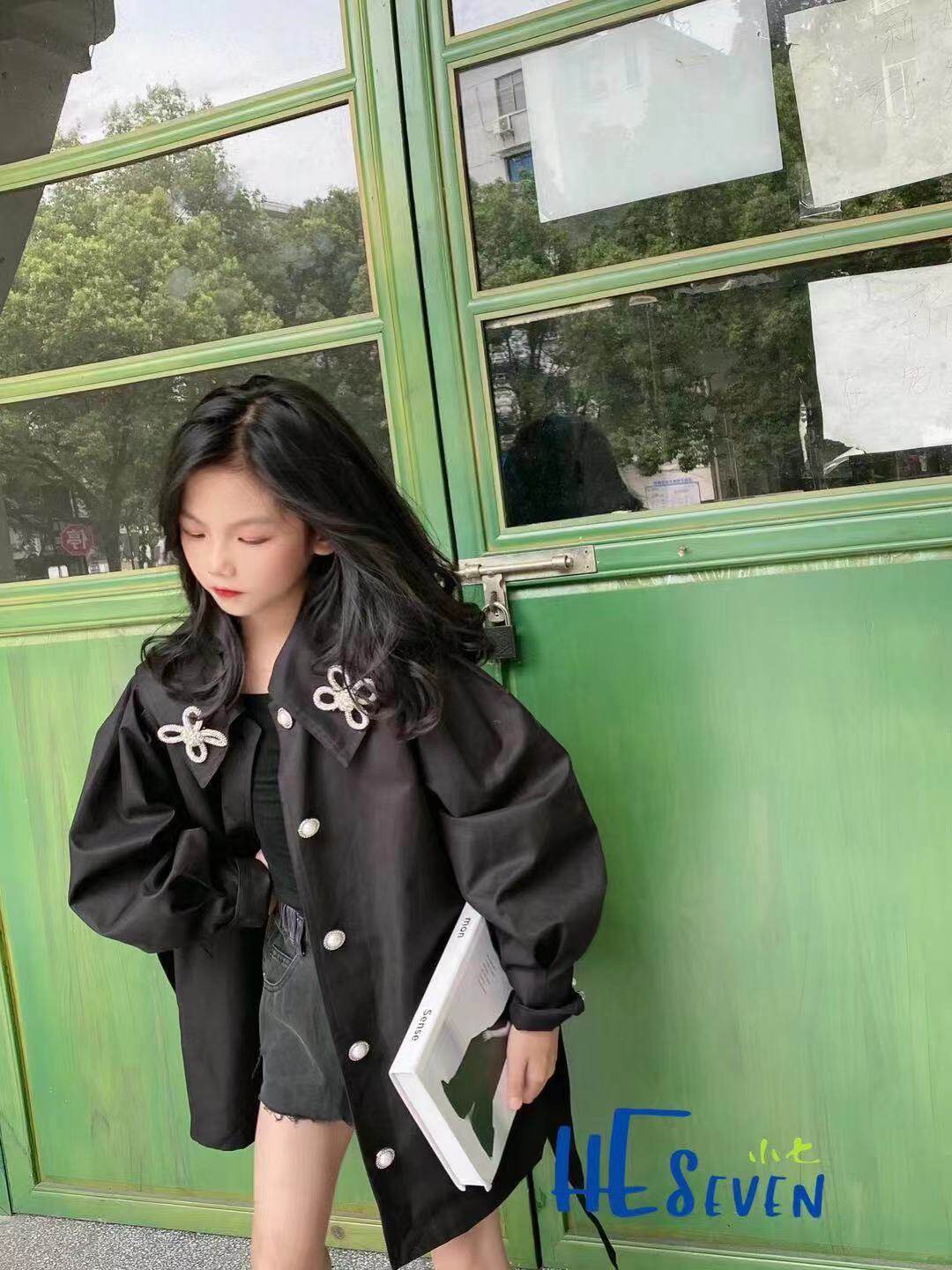 SPOT BORA 한국 아동복 2021 가을 겨울 스타일 아동 유행 스타일 대형 어린이 라인석 윈드 브레이커 재킷 부모-자식