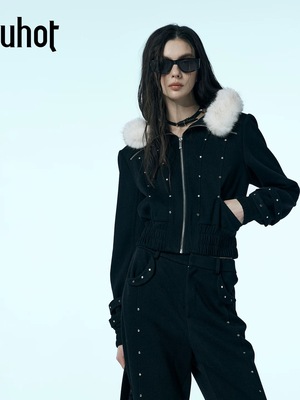 uhot/诱货黑色时髦毛绒系连帽短外套女活力减龄秋冬保暖UWWW1W310