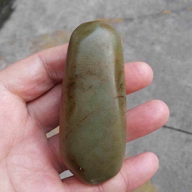 细肉和田玉原石毛料真皮鸭蛋青和田玉籽料手把件184克94*38*27MM