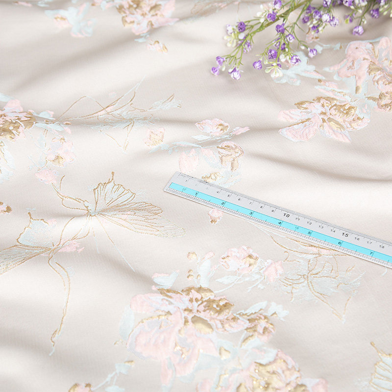 爆款浮雕蝴蝶白色新中式布料外套马甲旗袍汉服连衣裙外套,服饰配件/皮带/帽子/围巾,布面料,淘宝优惠券,粉丝福利购,淘宝优惠卷