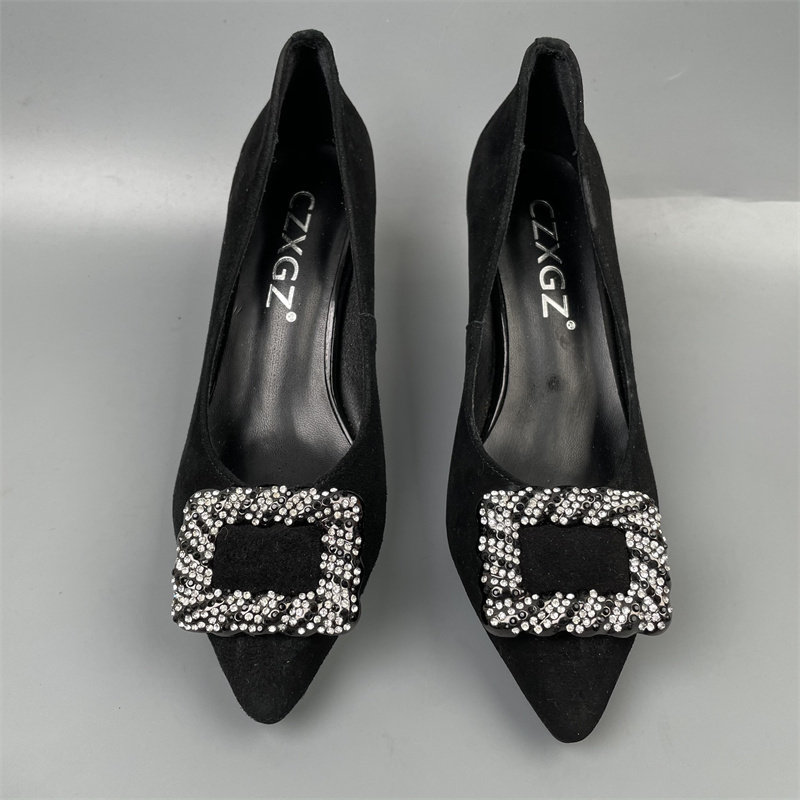 真皮羊反绒皮名媛风尖头水钻方扣浅口单鞋女中跟百搭职业鞋不累脚,女鞋,浅口单鞋,淘宝优惠券,粉丝福利购,淘宝优惠卷