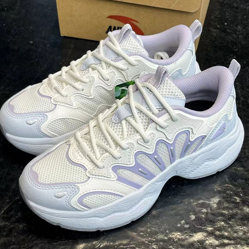 安踏陨石3耐磨防滑厚底跑步鞋