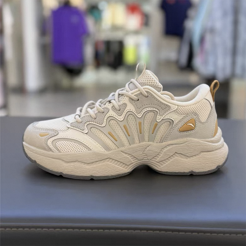 安踏陨石复古防滑耐磨运动休闲鞋