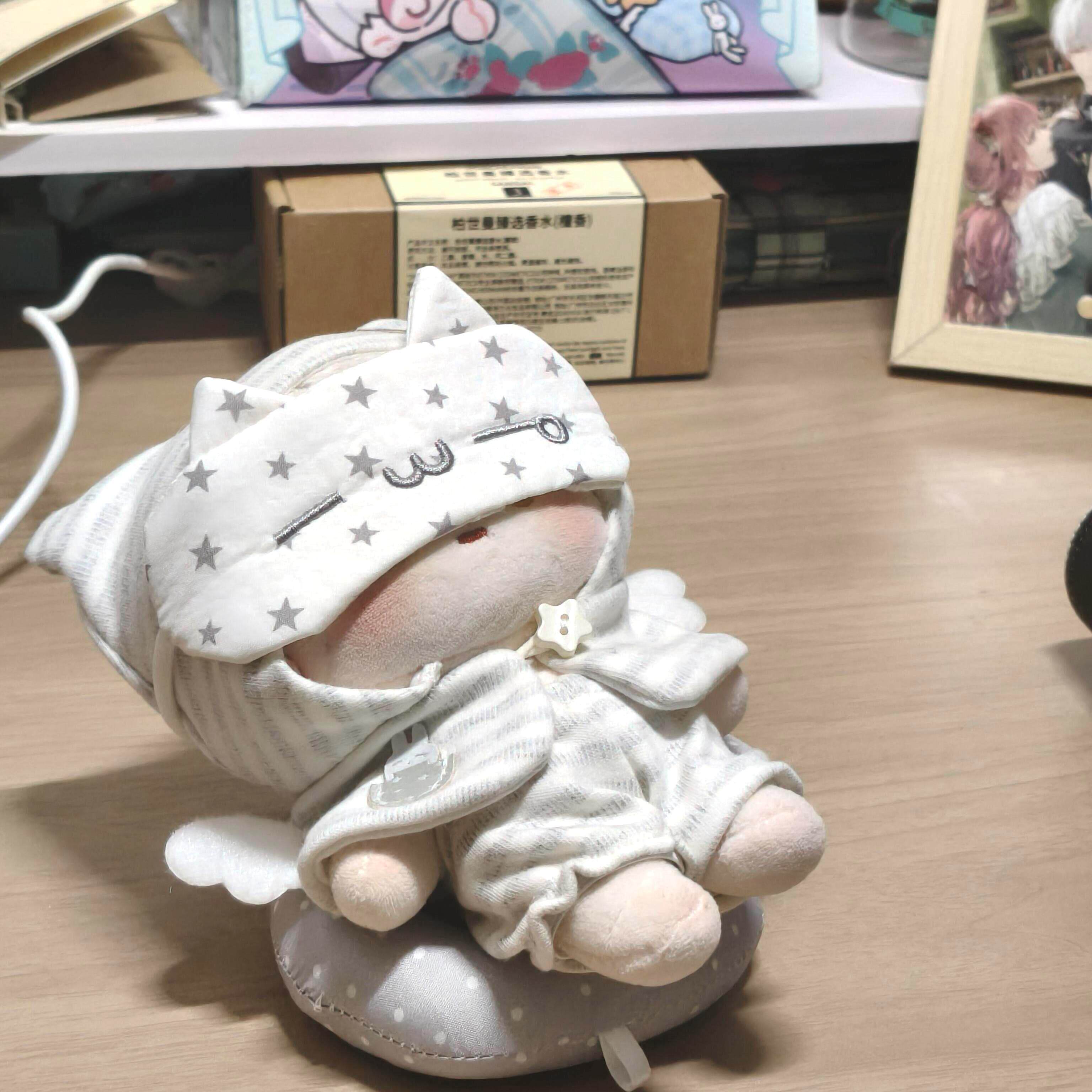 齐司礼猫猫小兔斗篷10cm