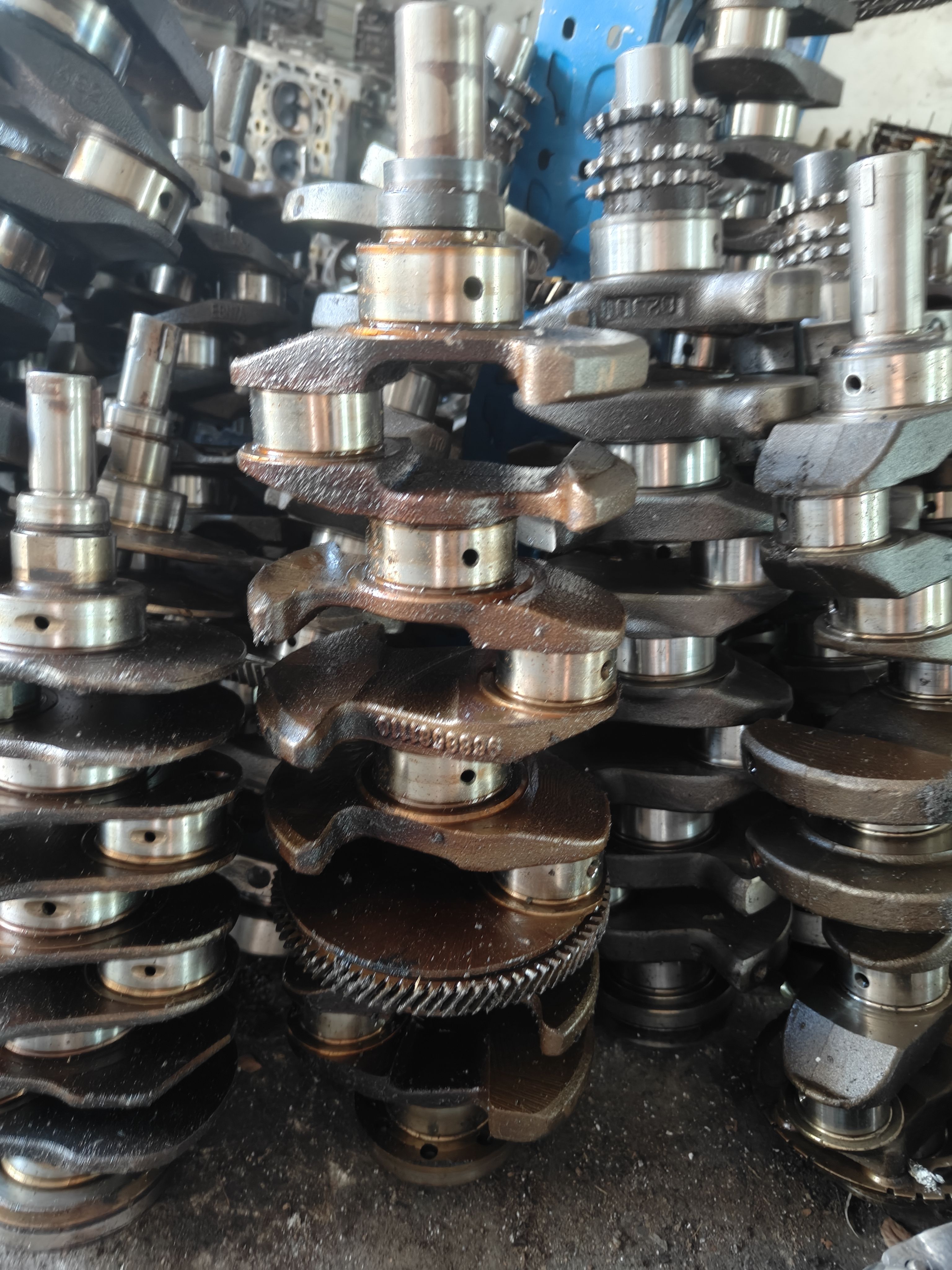 雪铁龙C5 标致508 407 607风神AX7 2.3曲轴 发动机曲轴