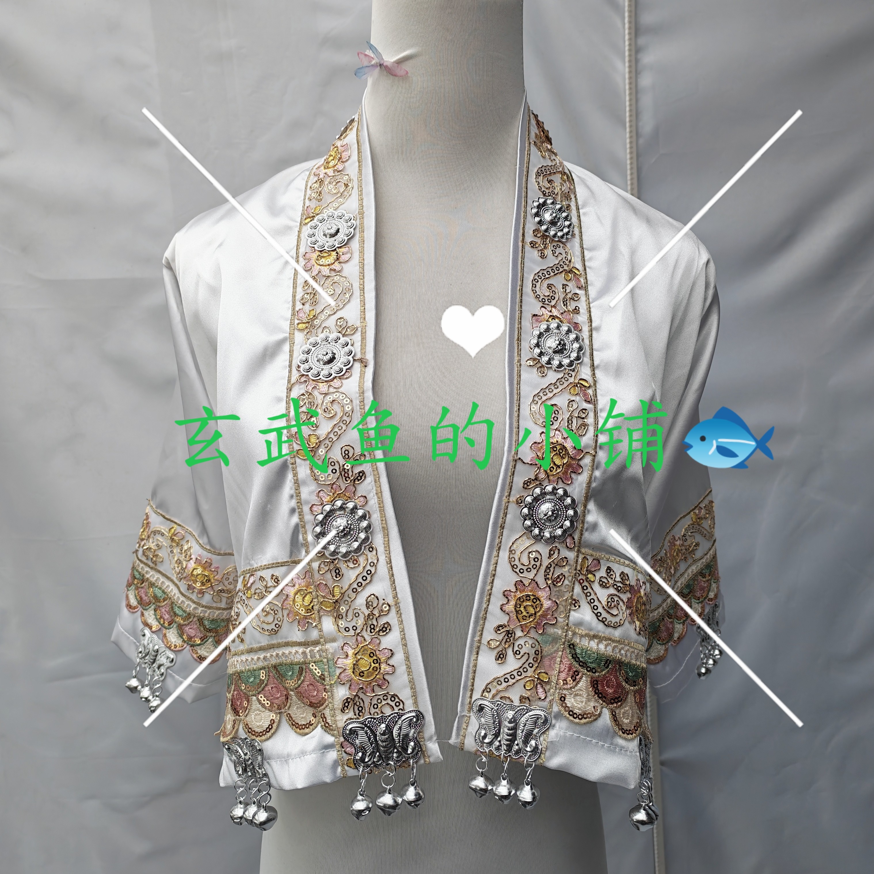新款外套苗族白色服装女成人少数民族服饰云南旅拍舞蹈演出服