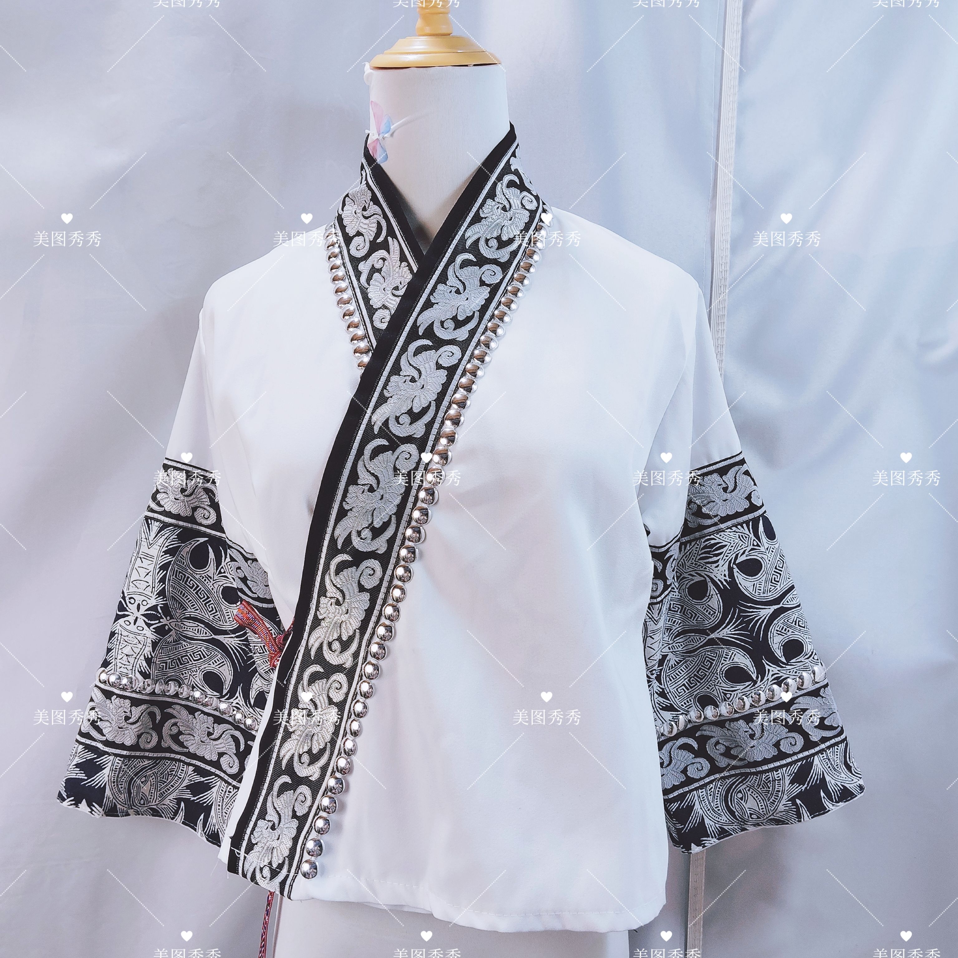 新款苗族服装女外套个性走秀服饰少数民族风摄影旅拍写真演出服饰