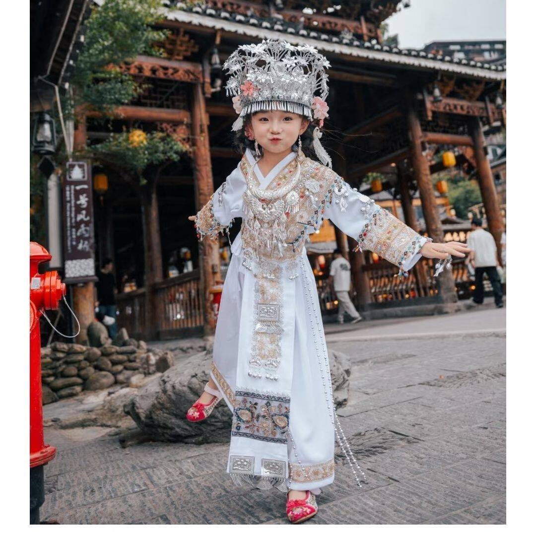 新款苗族服装苗疆少女云南服饰黑色摄影上衣少数民族旅拍写真