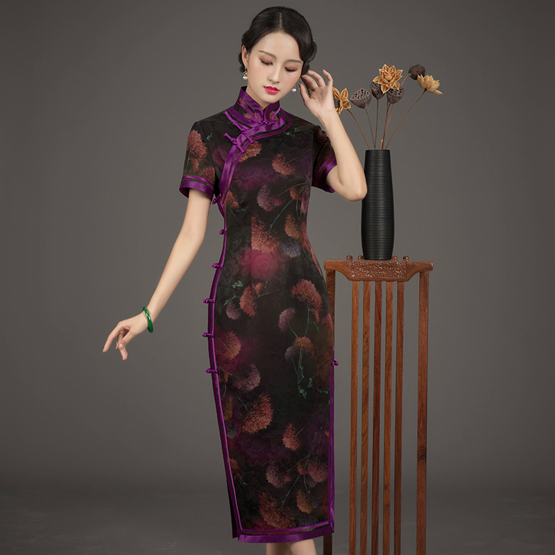 Classic elegant cheongsam, 2018