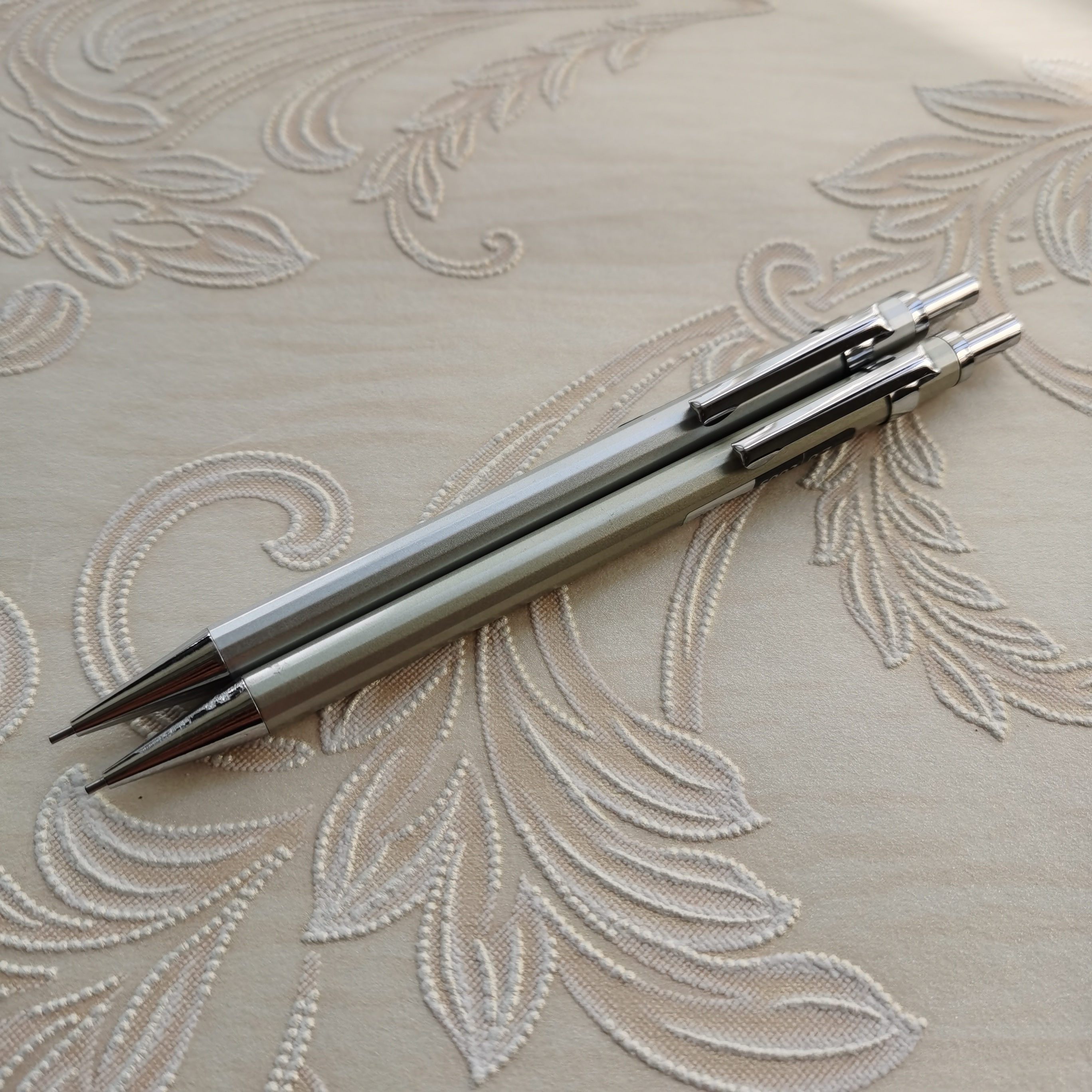 刺绣手动式打版笔针稿笔苏绣盘金绣手推绣适合初学者