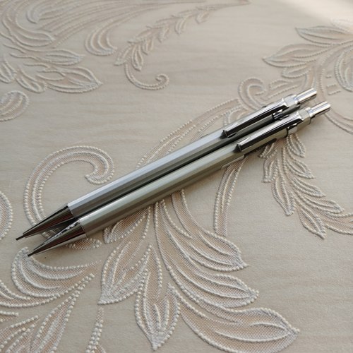 刺绣手动式打版笔针稿笔苏绣盘金绣手推绣适合初学者