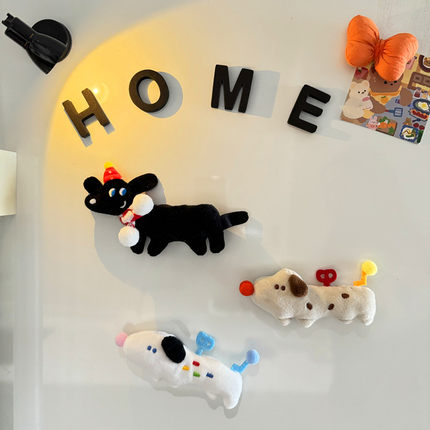 ins 小黑狗冰箱贴磁贴装饰卡通公仔可爱狗狗磁吸home冰箱贴小灯