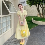 法式黄色V领泡泡袖连衣裙女2025夏季新款设计感收腰显瘦中长裙子，女装连衣裙，浙宝165