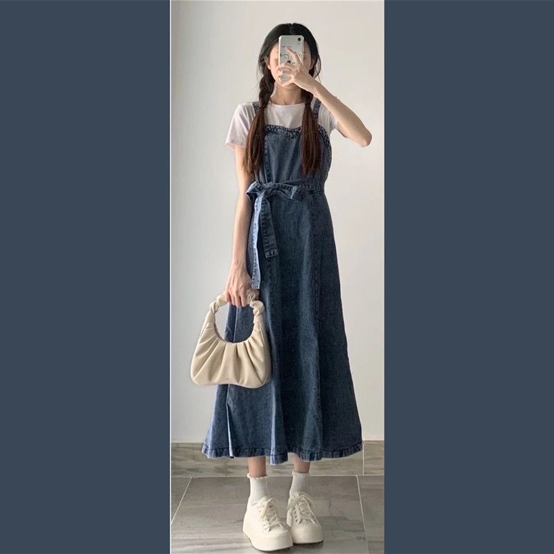 牛仔背带裙女春夏季2024新款收腰显瘦吊带连衣裙韩版系带大摆长裙