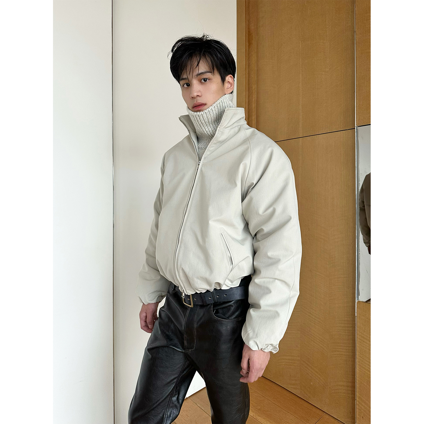 极简轻钱“云雾”白玉灰棉服