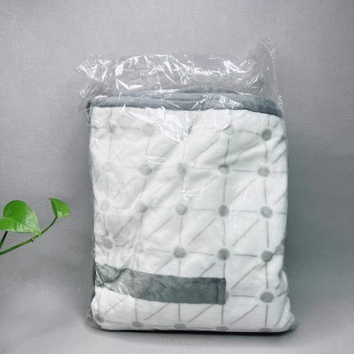 清仓特价 100cm*140cm家用毛毯午睡毯盖被毯子绒毯(条纹颜色随机)