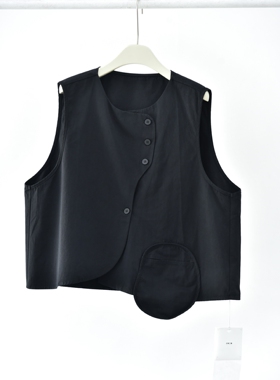 【三与二出】异形门襟拼贴口袋日系叠穿复古洗水春款马甲89350