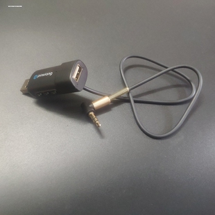 车载AUX转插U盘线 AUX转USB母头转接线 车用3.5MM转接线转换接口
