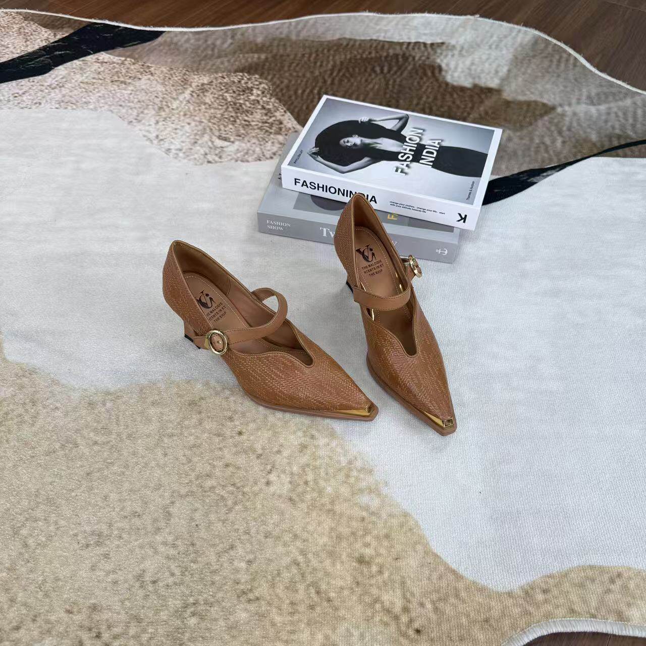 范家手工女鞋~跟高7CM真皮尖头时尚气质高级一字带粗跟女士高跟鞋