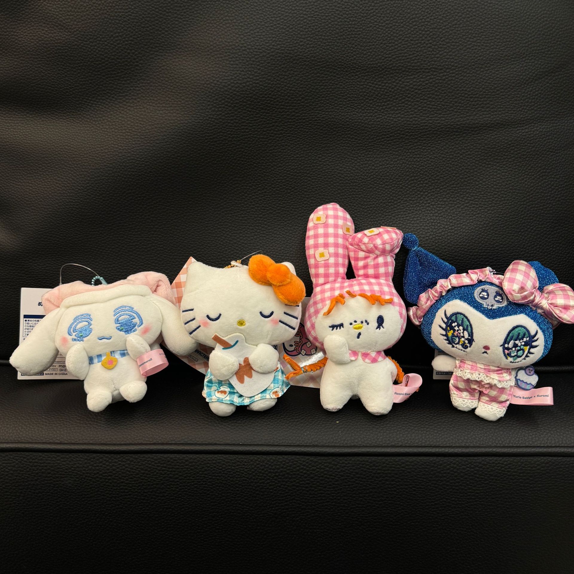 韩国小众插画师联名hellokitty包包挂件可爱毛绒公仔玩偶kt猫