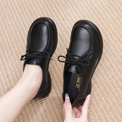 肯德基工作鞋女黑色平底防滑软底舒适妈妈女鞋餐厅厨房宽松版皮鞋