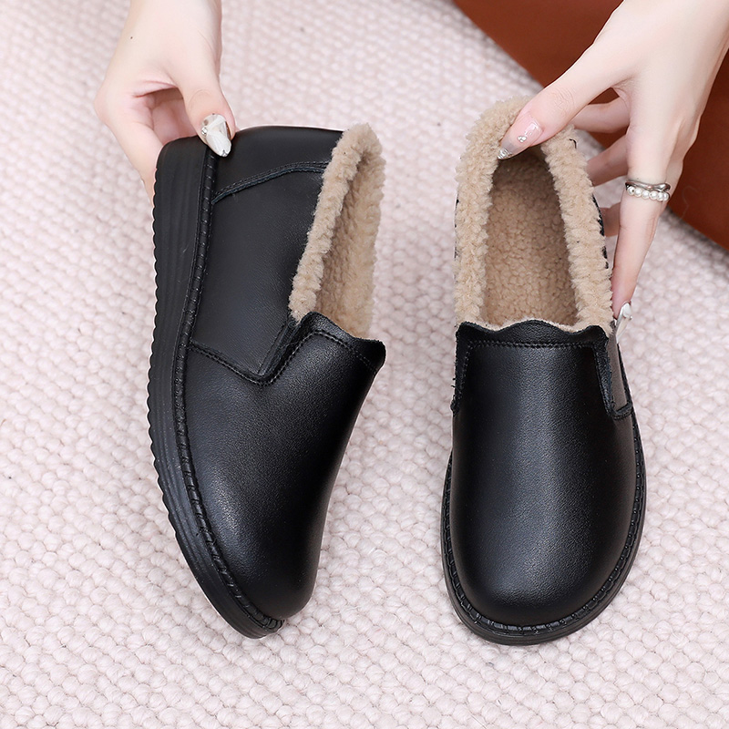 真皮妈妈鞋女冬季加绒保暖皮鞋