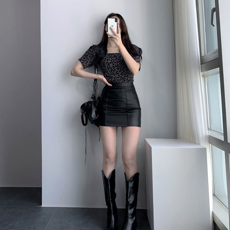 黑色皮裙半身裙女秋冬2024新款pu弹力紧身包臀裙高腰性感一步短裙