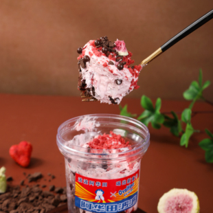 纯手工低甜巴斯克乳酪奶油奥利奥冻干草莓巧克力麦旋风送一个勺子