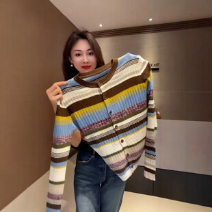 彩色条纹针织开衫女秋季2026新款复古圆领单排扣毛衣外套短款上衣
