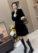 欧货法式 重工钉珠立领赫本风泡泡袖 小黑裙秋冬高级内搭丝绒连衣裙