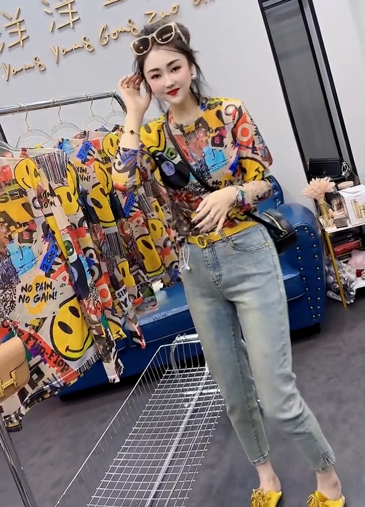 欧货涂鸦笑脸印花纯棉长袖T恤女