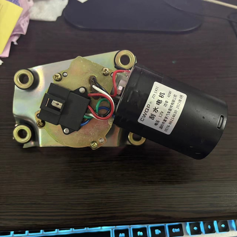 适用于五十铃庆铃宝典江铃皮卡雨刮电机长城赛铃赛骏雨刷电机马达