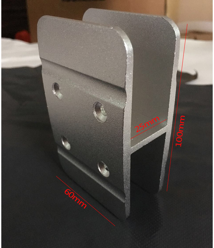 上下床金属连接件固定