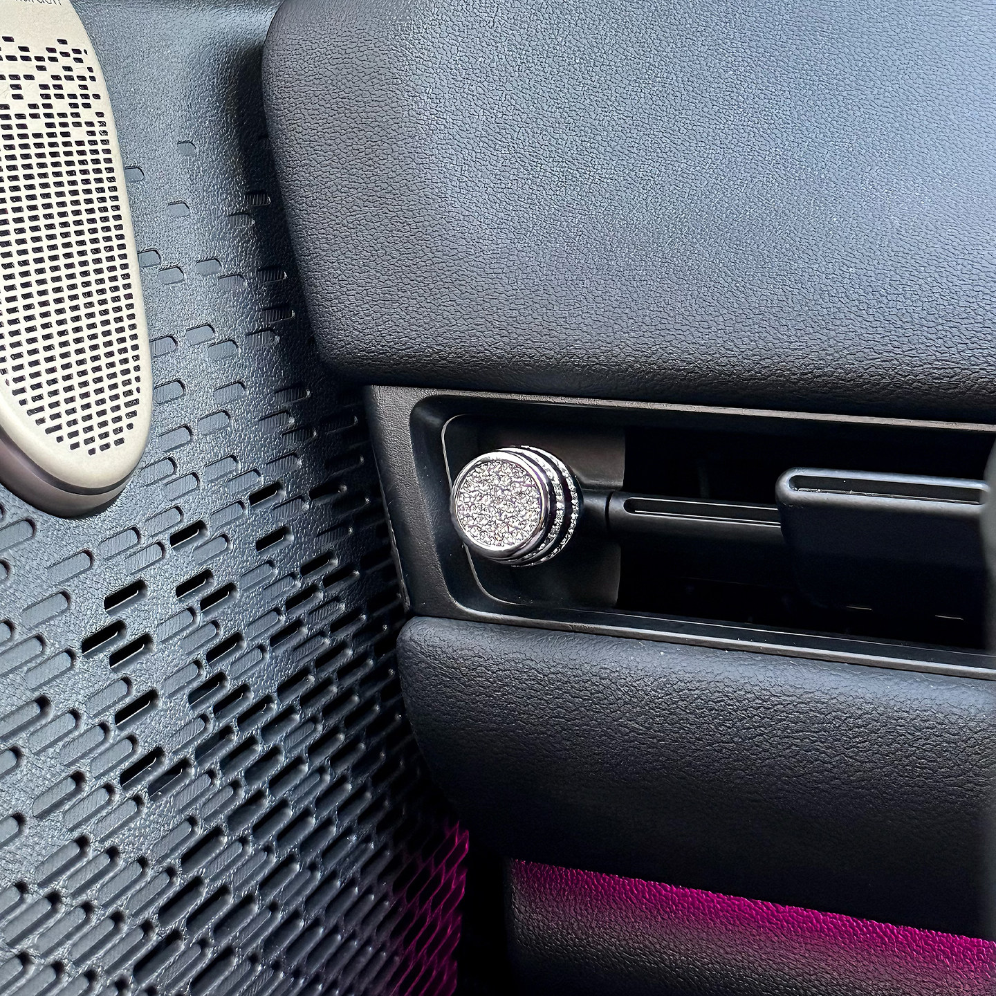 ONGO形动适用新款纯电宝马MINI出风口旋钮金属水晶钻石装饰车贴