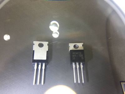 IRFB4110 大电流场效应管 180A 100V   TO-220  原装正品