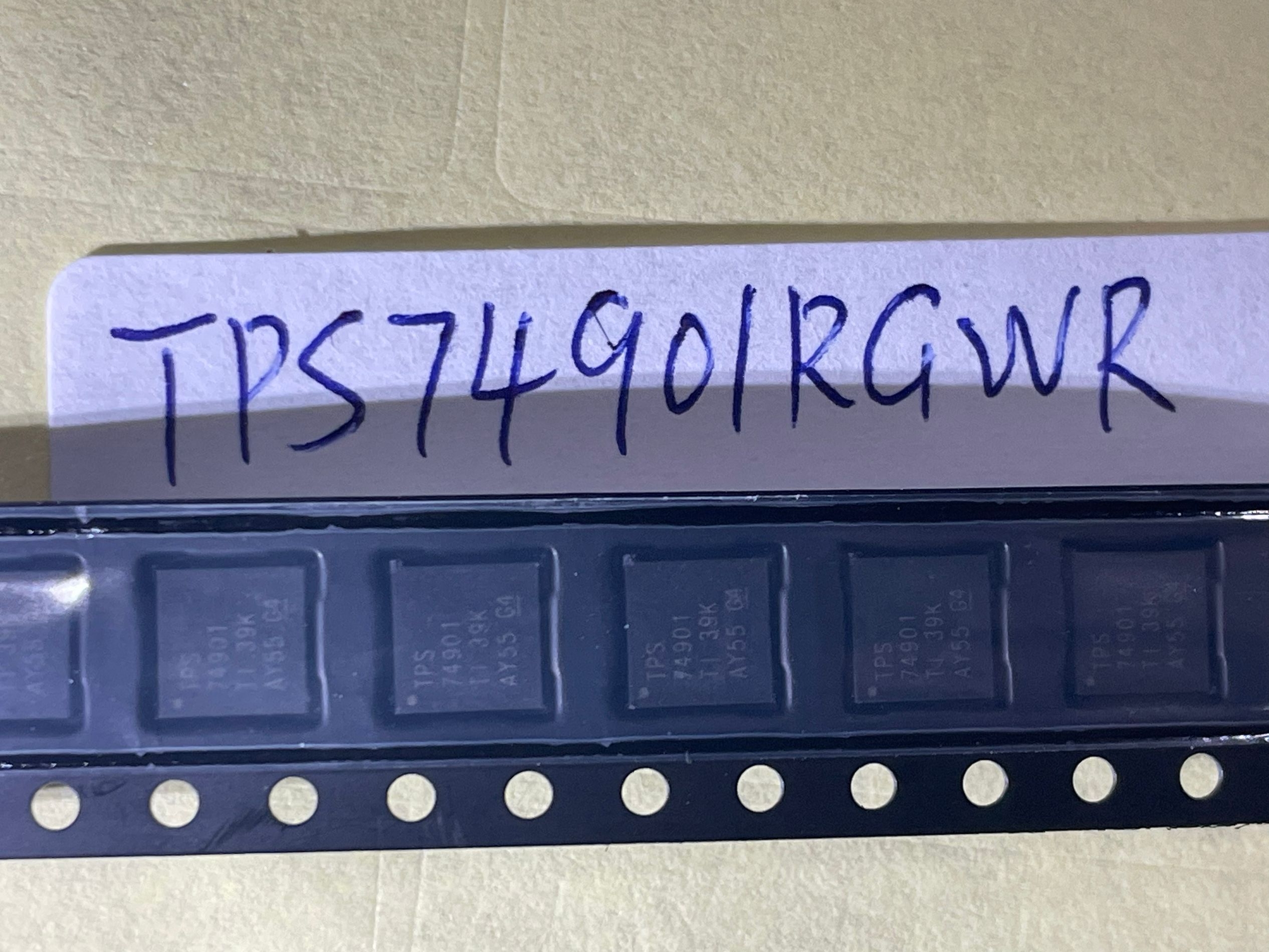 线性稳压器(LDO)  TPS74901RGWR 贴片 VQFN-20-EP(5x5) 原装正品