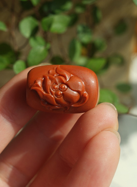 雕刻天然吊坠凉山南红玛瑙