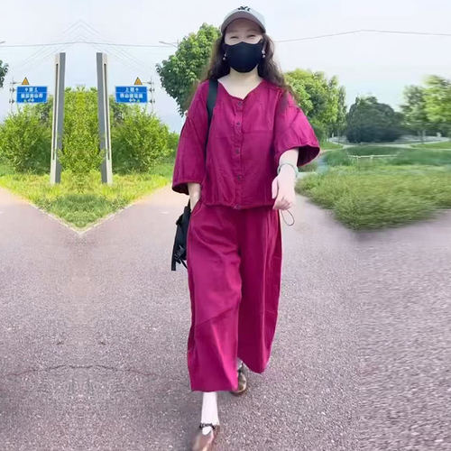 大码时尚休闲风夏季宽松格子洋气减龄百搭高腰韩版气质小个子套装