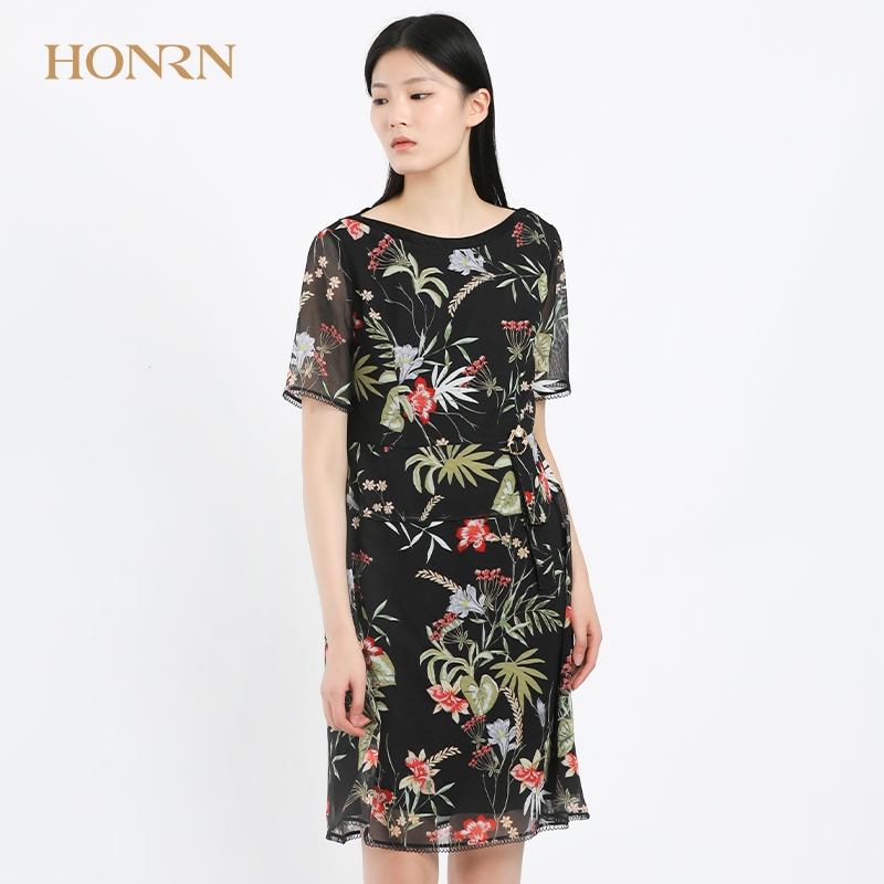honrn/红人专柜正品夏季女装短袖x型膝上连衣裙商场同款he22ol150