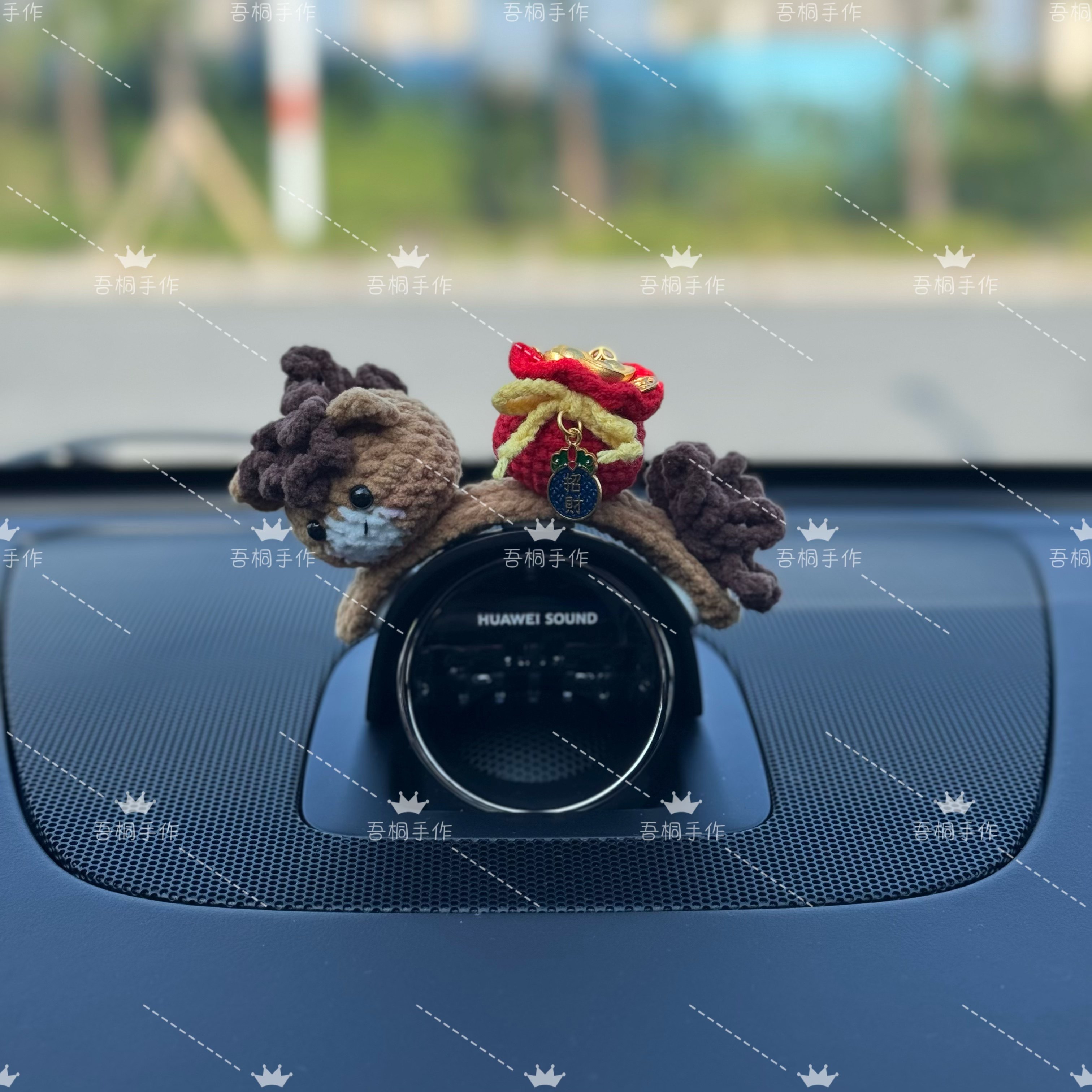 原创问界智界享界小艺马上有钱帽