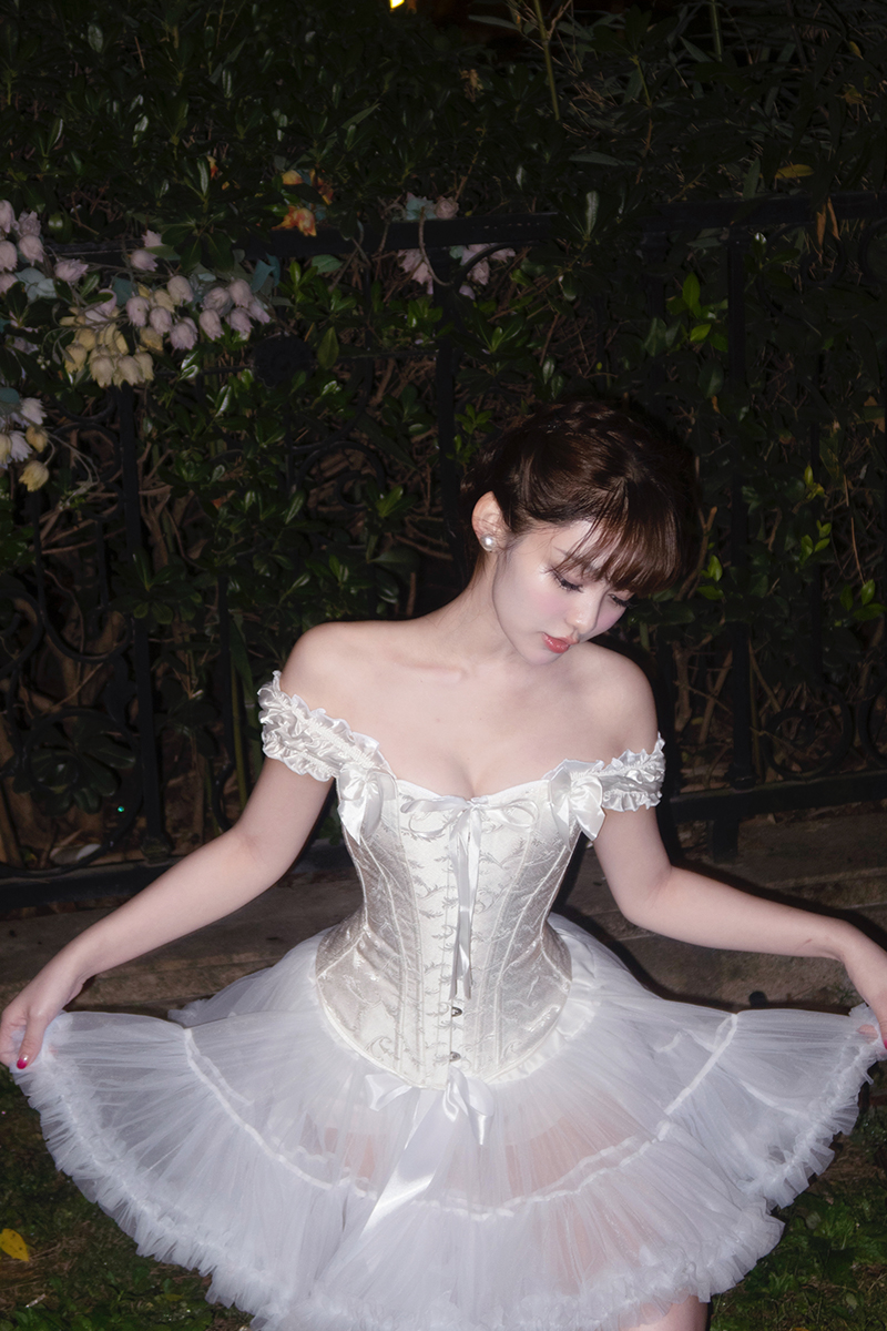 假两件纱裙精灵风胸衣