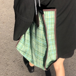 YMBHZ 集美是不是还缺一个绿格子条纹呢子托特包简约大容量单肩包