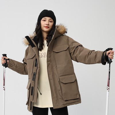 羽小白2025秋冬新款工装派克羽绒服女工装户外情侣款防风保暖极寒