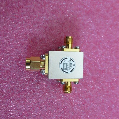 4.2-5.6GHz同轴环形器SMA接头