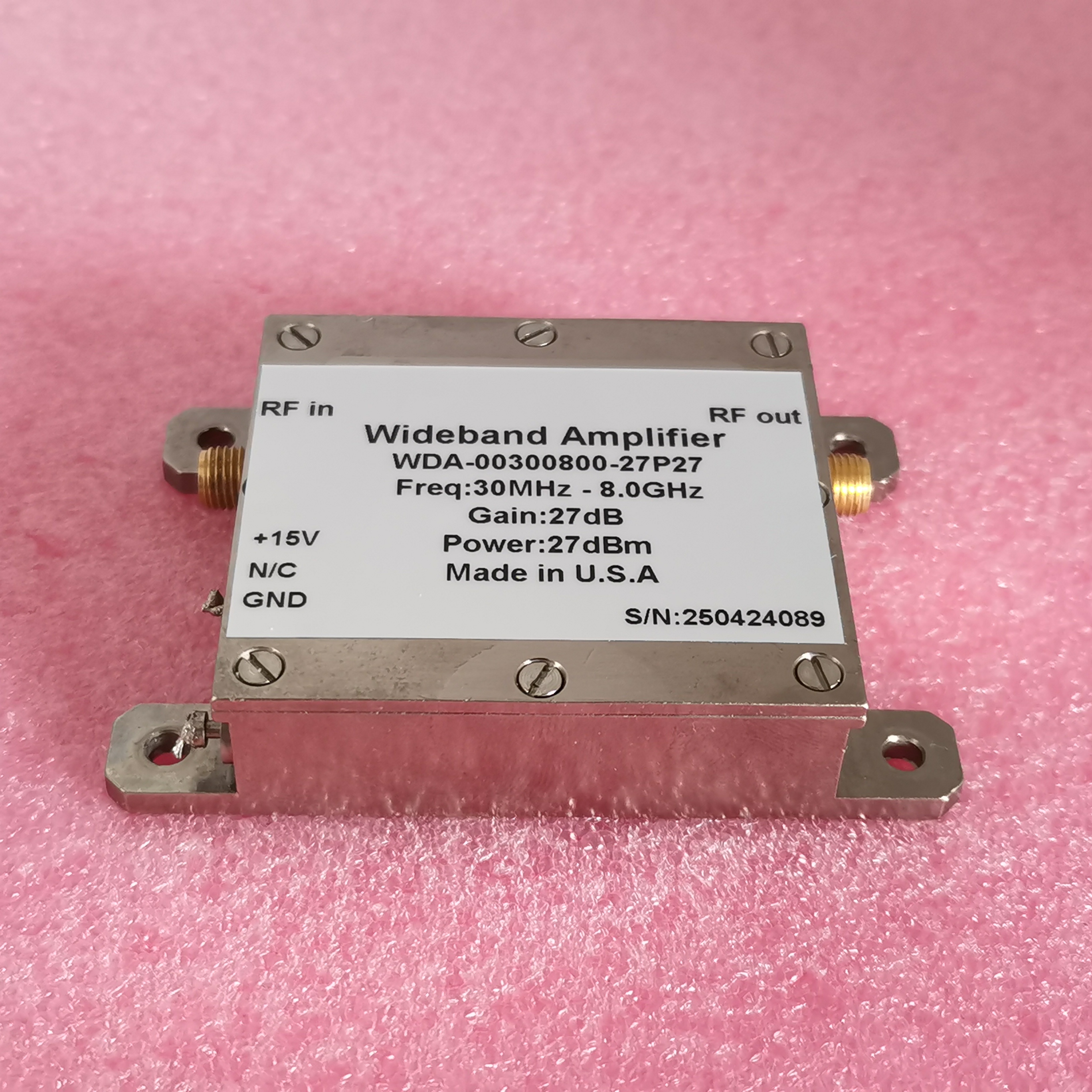 30MHz-8GHz27dBm27dB放大器