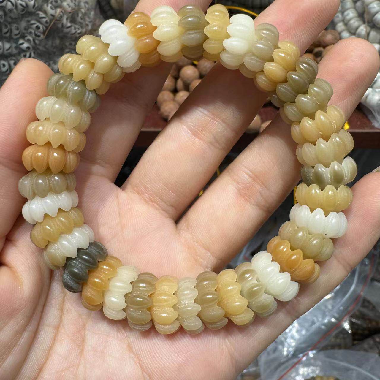 菩提根雕刻九瓣莲花文玩手串高档珠念珠男女饰品随机发货